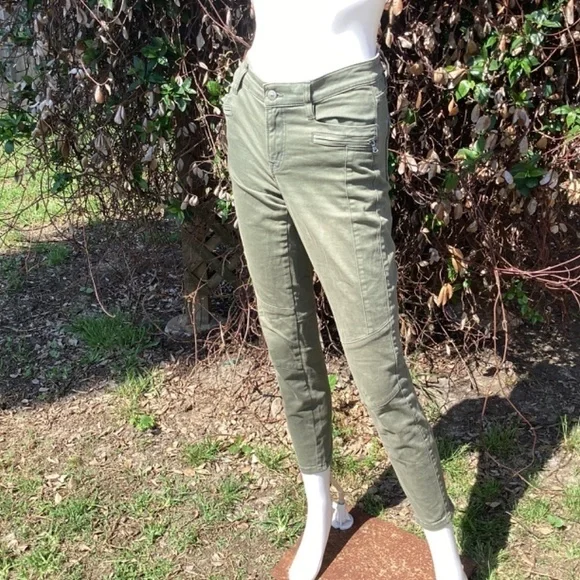 H&M L.O.G.G. Cropped Olive Green Zipper Leg Jean Joggers - Picture 7 of 8